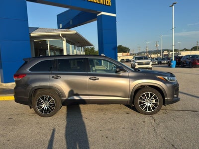 2018 Toyota Highlander SE