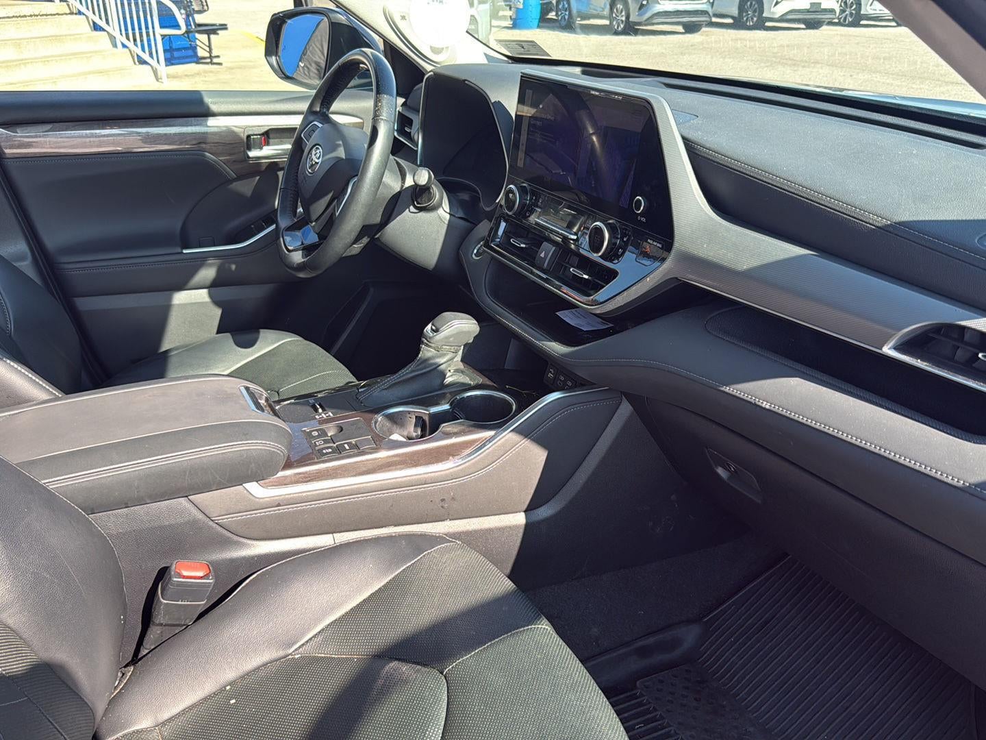 2023 Toyota HIGHLANDER SUV