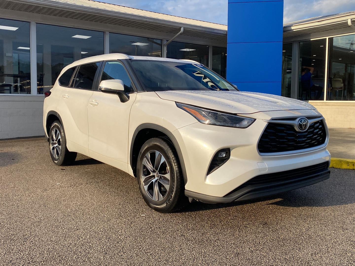 2024 Toyota Highlander XLE
