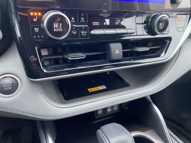 2024 Toyota Highlander Platinum