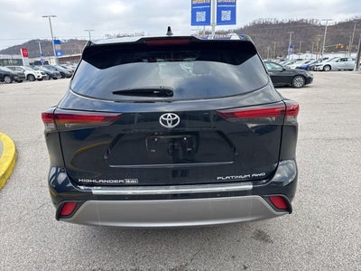 2024 Toyota Highlander Platinum