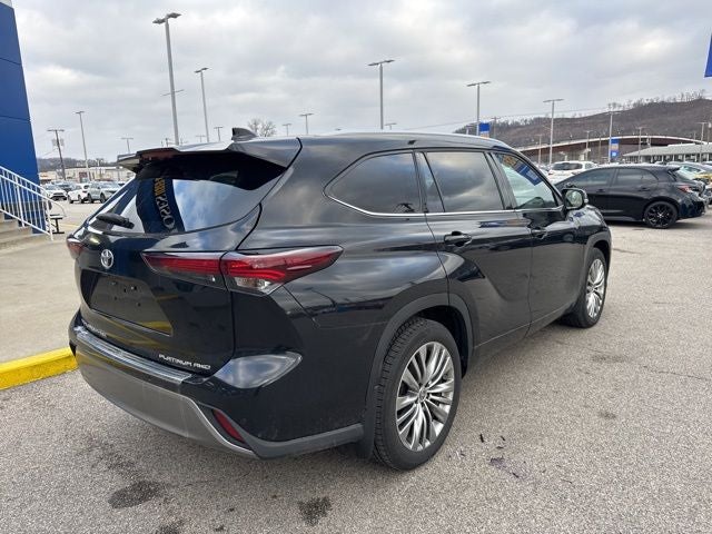 2024 Toyota Highlander Platinum