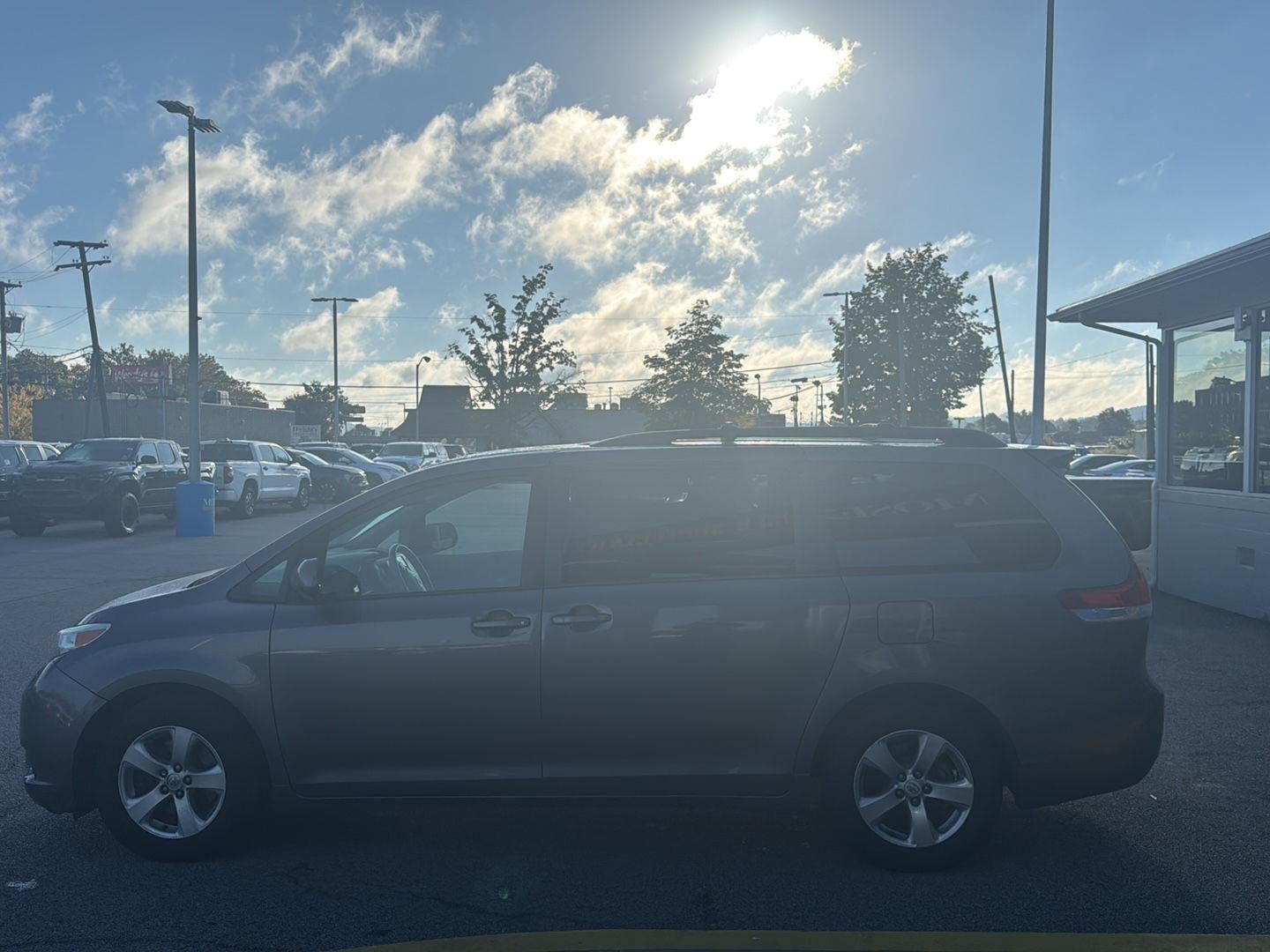 2014 Toyota Sienna LE 8-Passenger