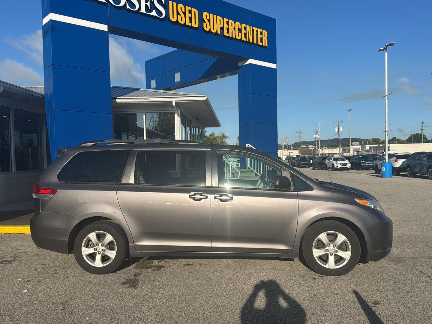 2014 Toyota Sienna LE 8-Passenger