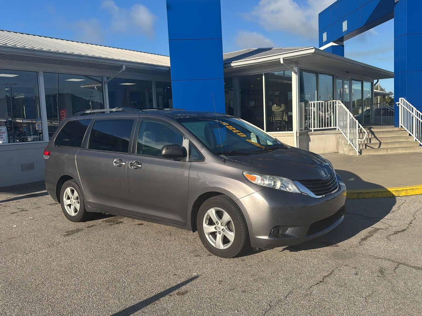 2014 Toyota Sienna LE 8-Passenger