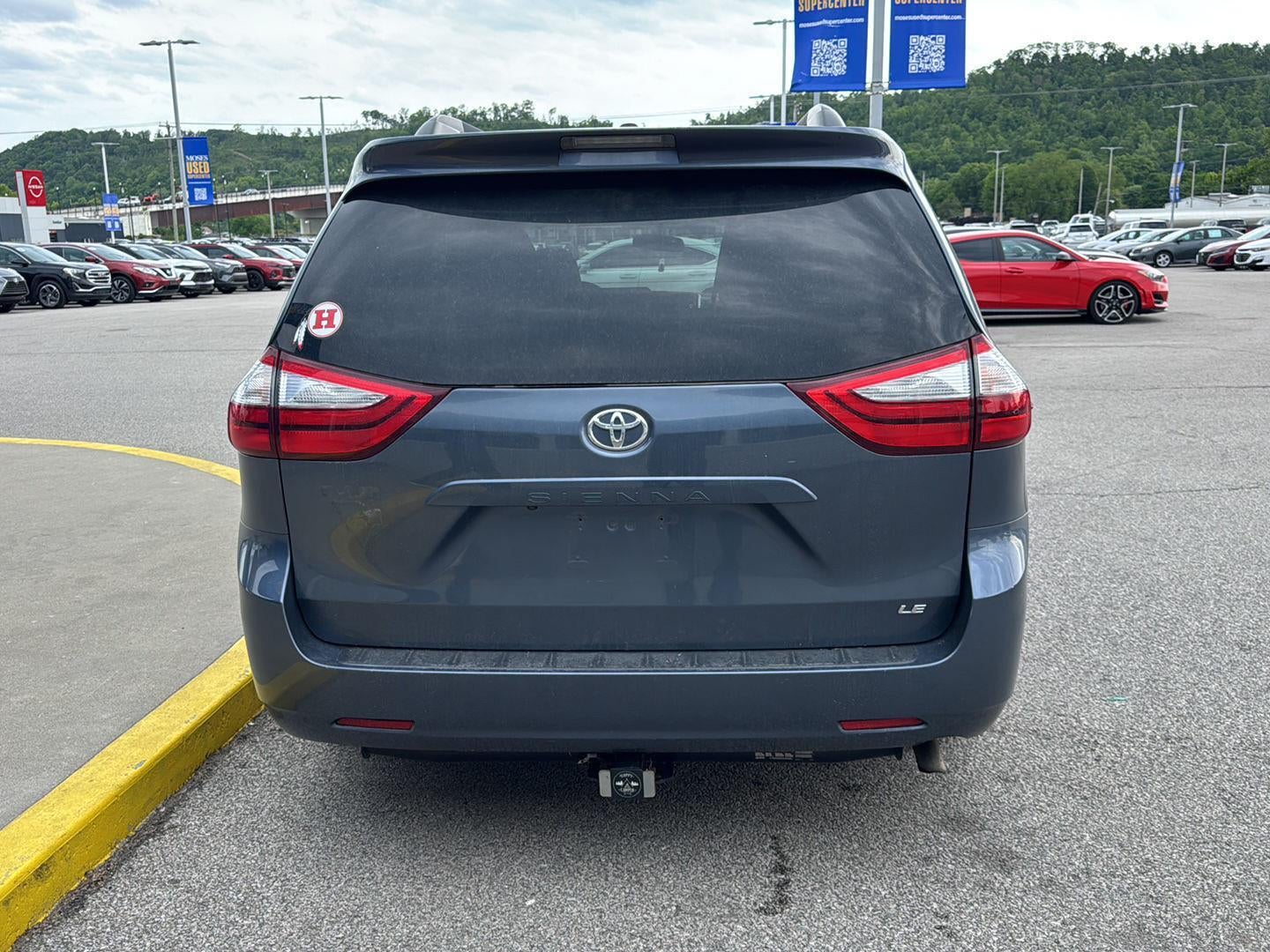 2016 Toyota Sienna LE 8-Passenger