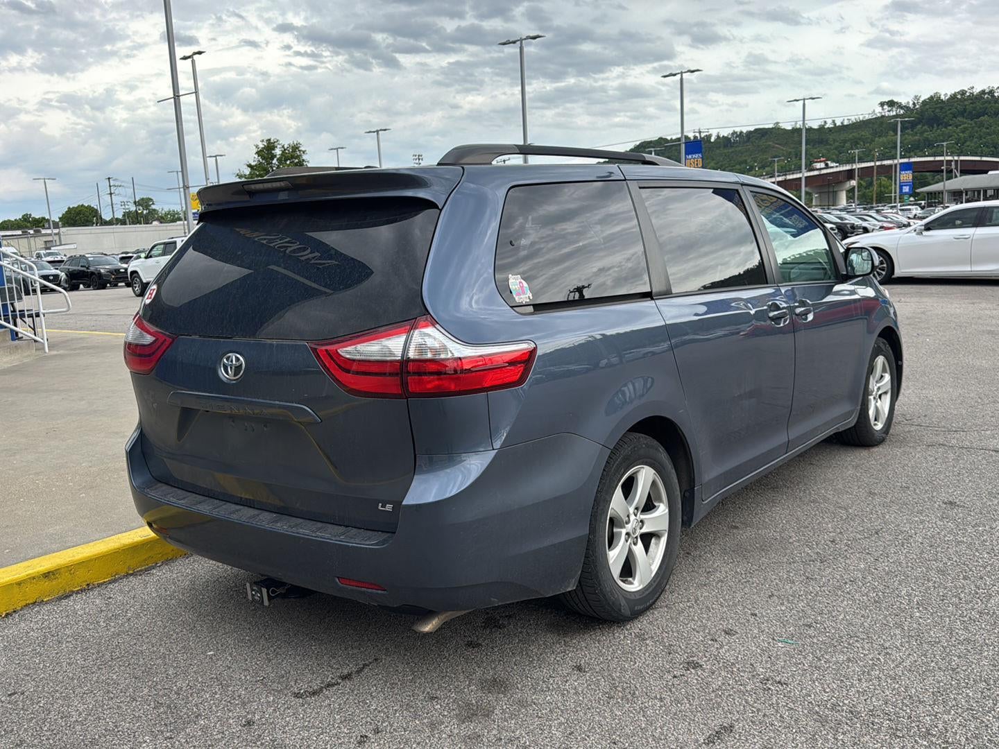 2016 Toyota Sienna LE 8-Passenger
