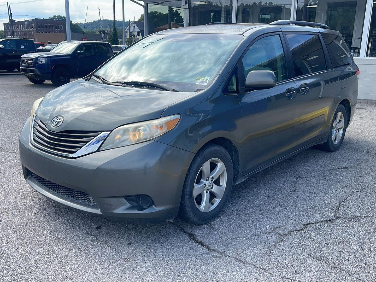 2011 Toyota Sienna LE