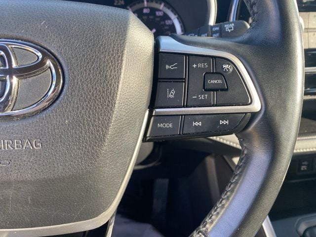 2022 Toyota Highlander XSE