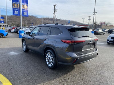 2022 Toyota Highlander Hybrid Limited