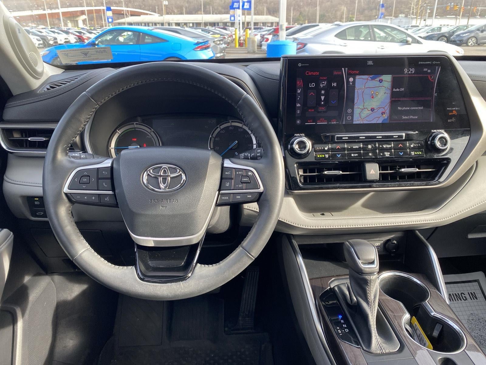 2022 Toyota Highlander Hybrid Limited