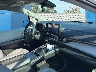 2026 Toyota Sienna XLE 7-Passenger