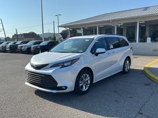 2026 Toyota Sienna XLE 7-Passenger