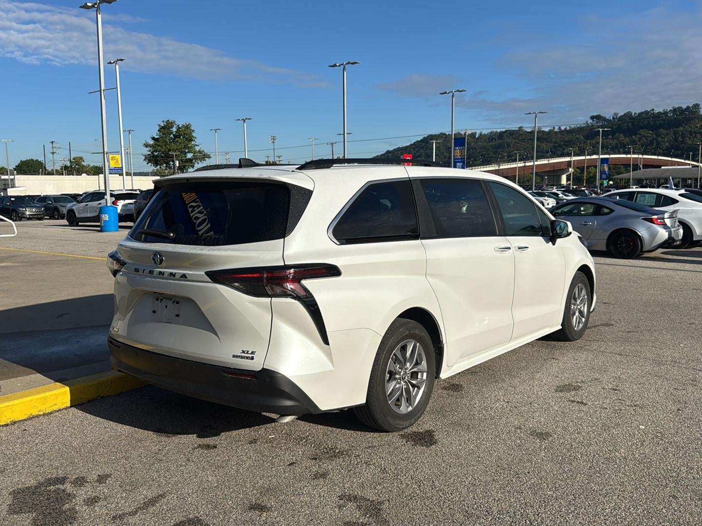 2024 Toyota Sienna XLE