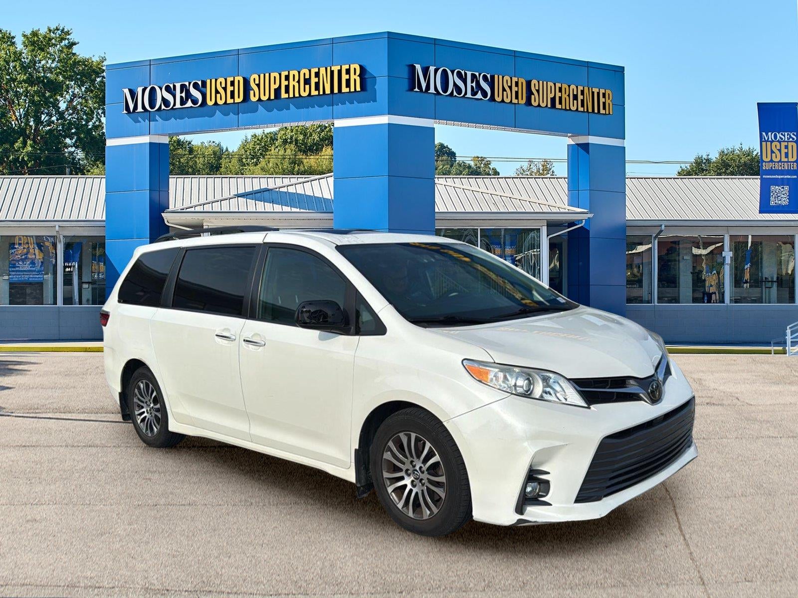 2019 Toyota Sienna XLE Auto Access Seat