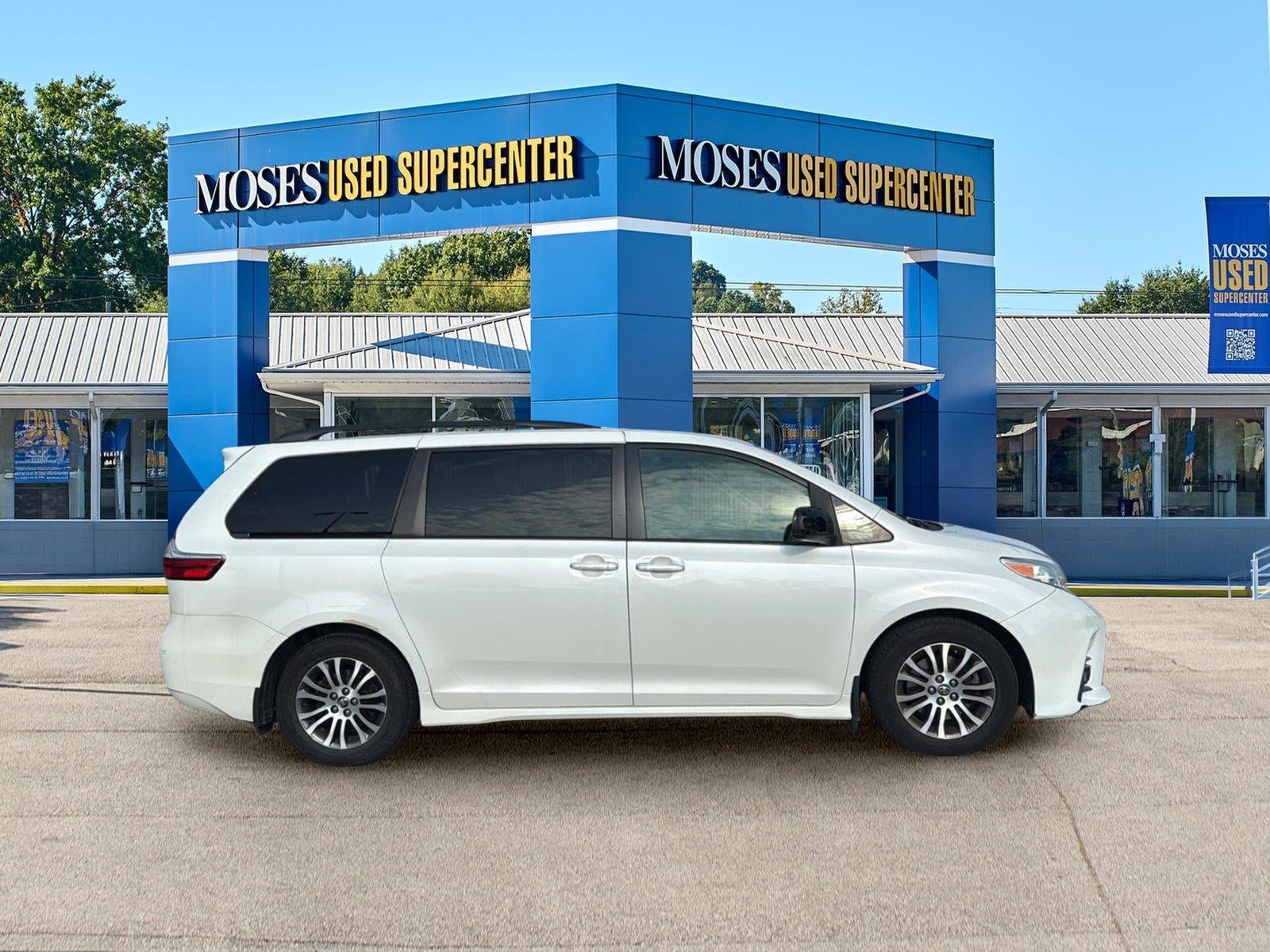 2019 Toyota Sienna XLE Auto Access Seat