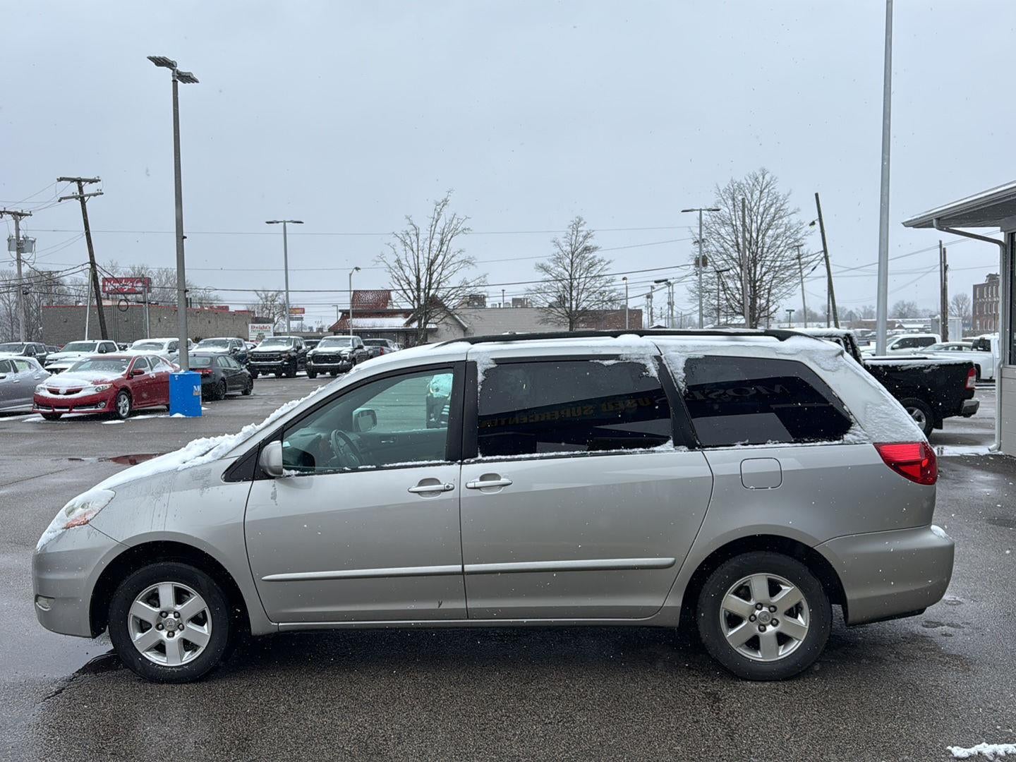 2006 Toyota SIENNA MINIVAN