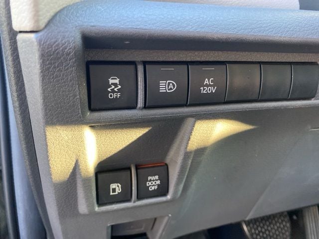 2023 Toyota Sienna Limited 7 Passenger