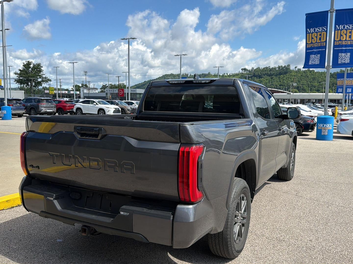 2024 Toyota TUNDRA TRUCK