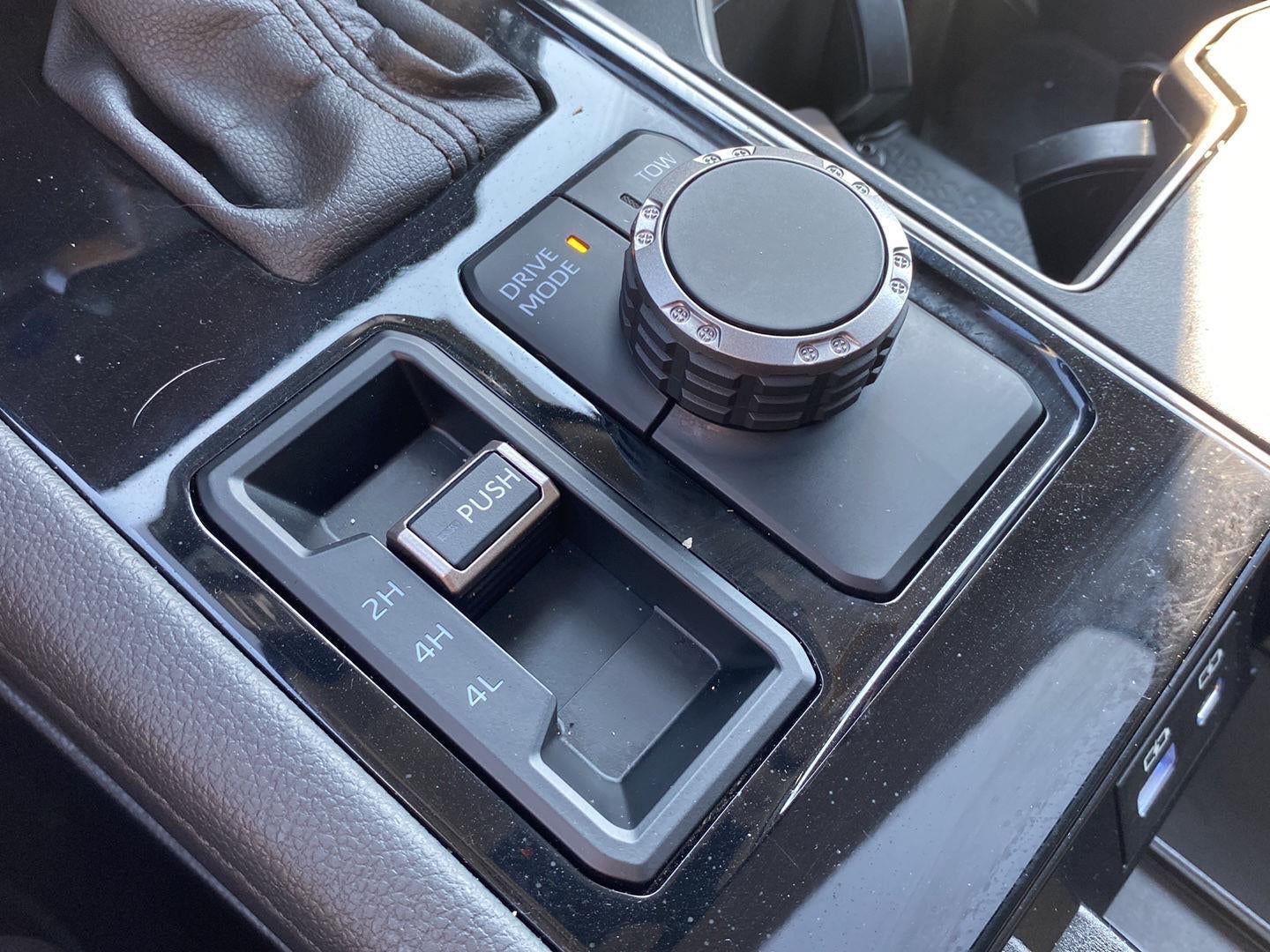 2024 Toyota TUNDRA TRUCK