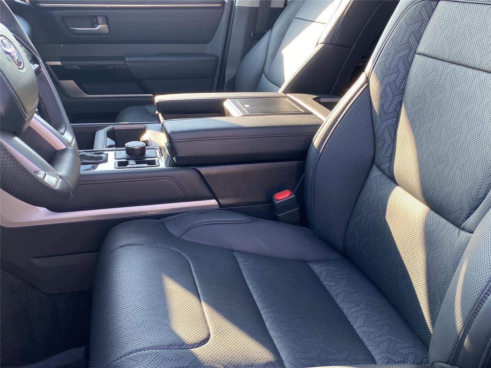2024 Toyota TUNDRA TRUCK