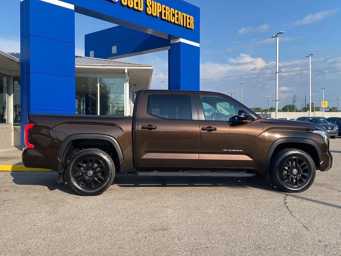 2024 Toyota TUNDRA TRUCK