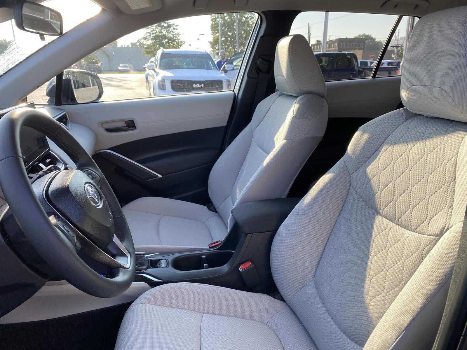 2025 Toyota Corolla Cross LE