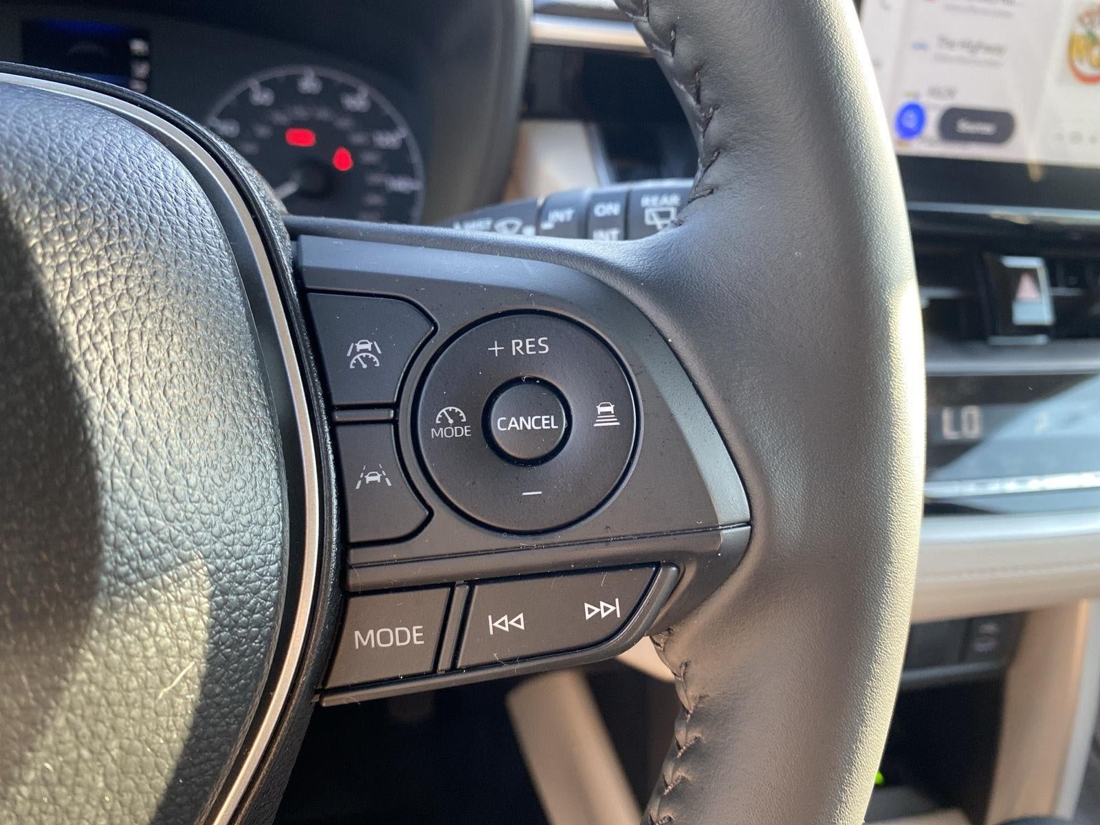 2025 Toyota Corolla Cross LE