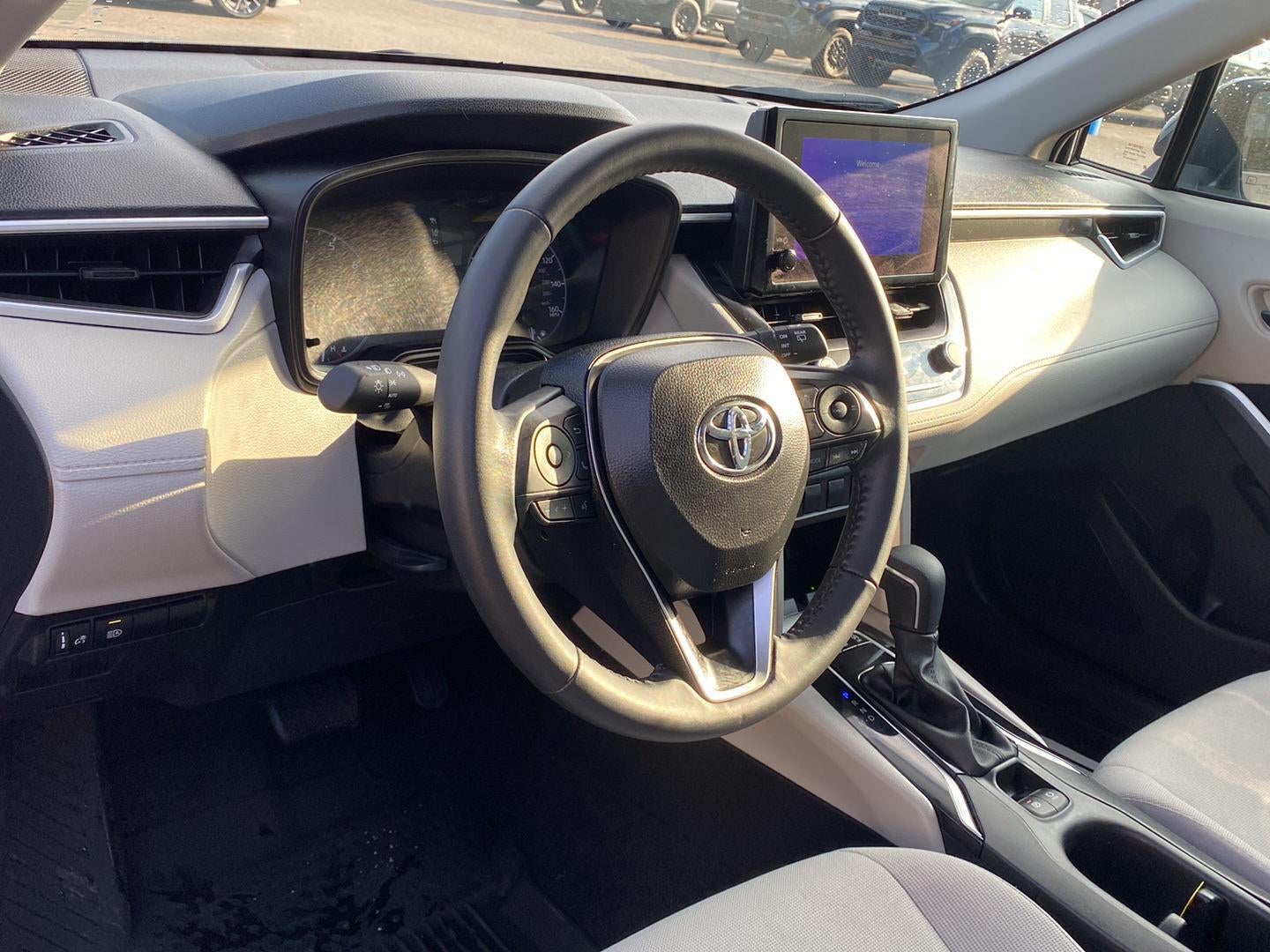2025 Toyota Corolla Cross LE