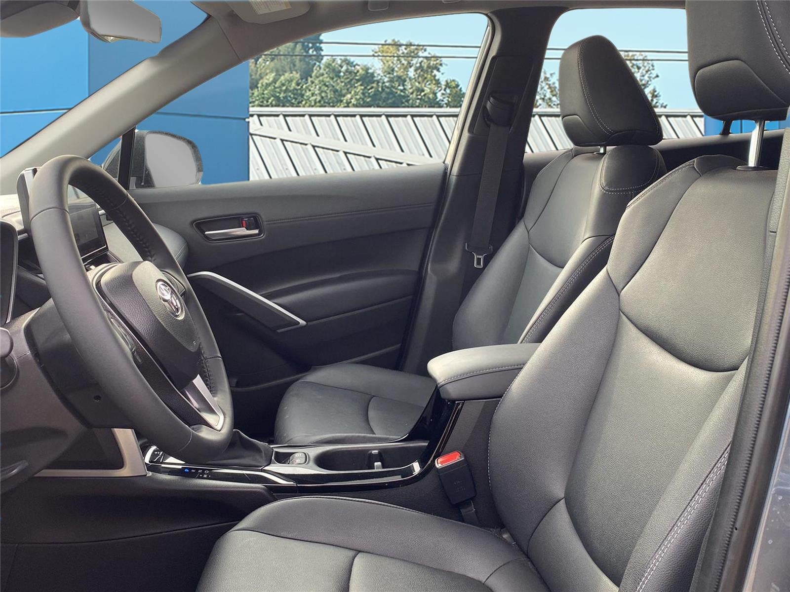 2025 Toyota Corolla Cross XLE