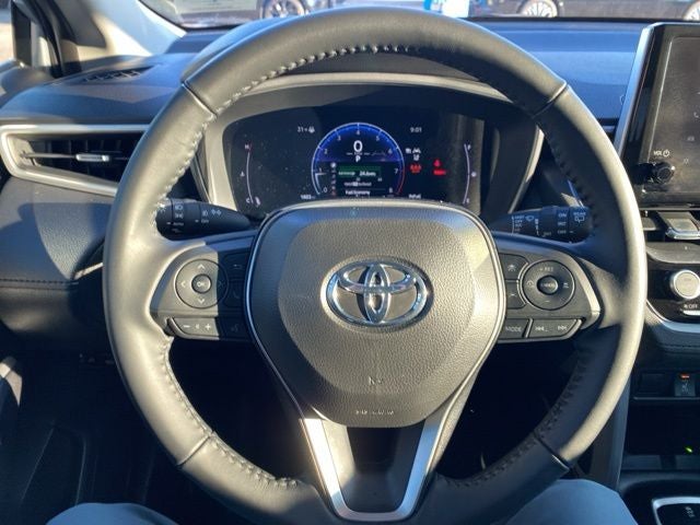 2024 Toyota Corolla Cross XLE