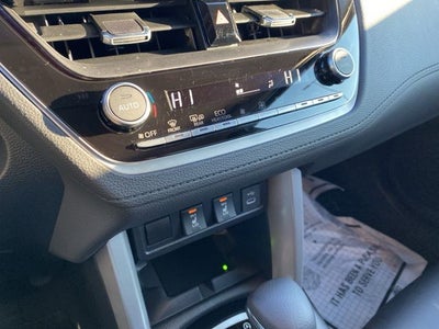 2024 Toyota Corolla Cross XLE