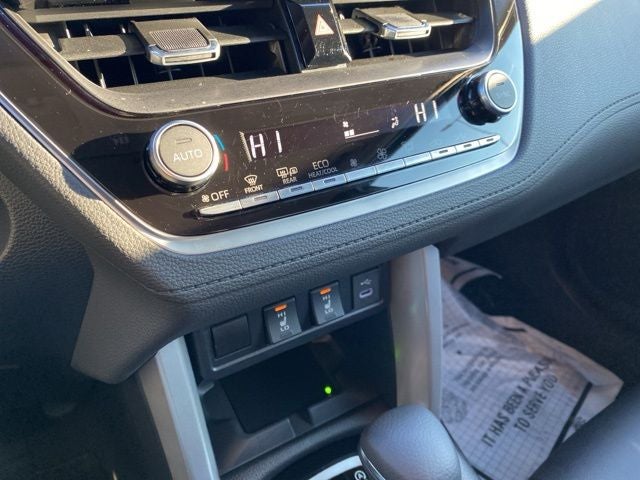 2024 Toyota Corolla Cross XLE