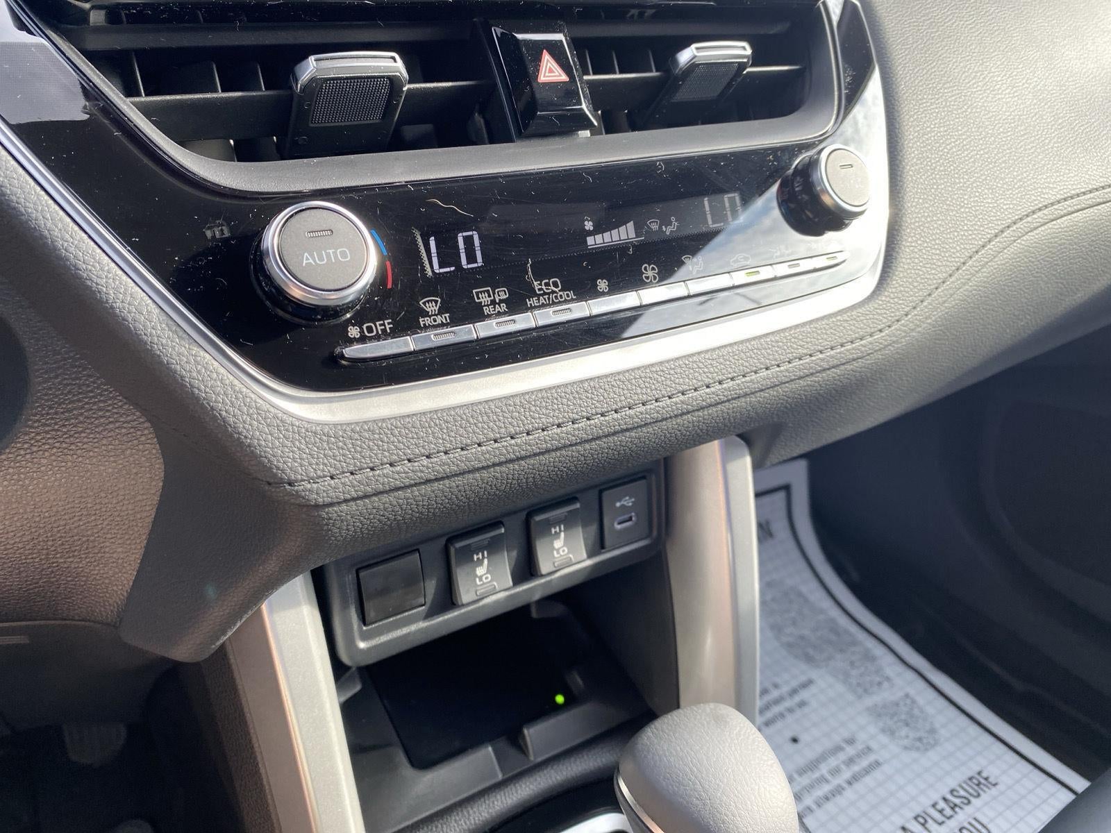 2024 Toyota Corolla Cross Hybrid XSE