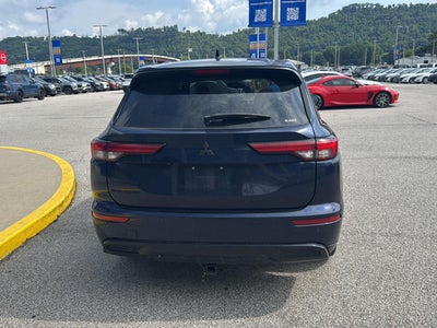 2022 Mitsubishi Outlander Black Edition