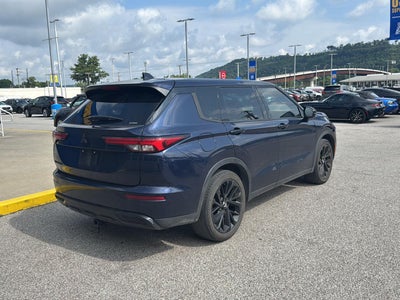 2022 Mitsubishi Outlander Black Edition