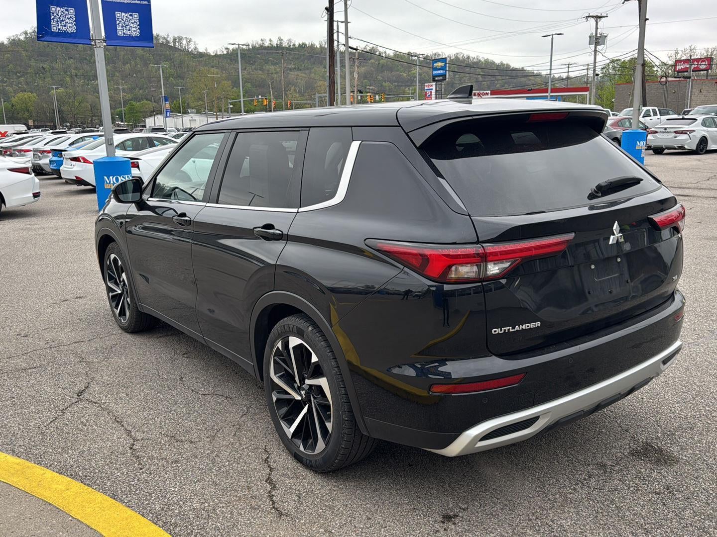 2024 Mitsubishi Outlander SE