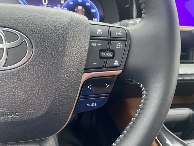 2025 Toyota Crown Signia Limited