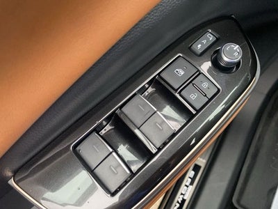 2025 Toyota Crown Signia Limited