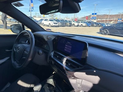 2025 Lexus UX 300h Premium