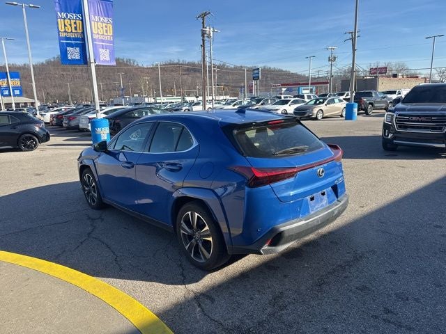 2025 Lexus UX 300h Premium