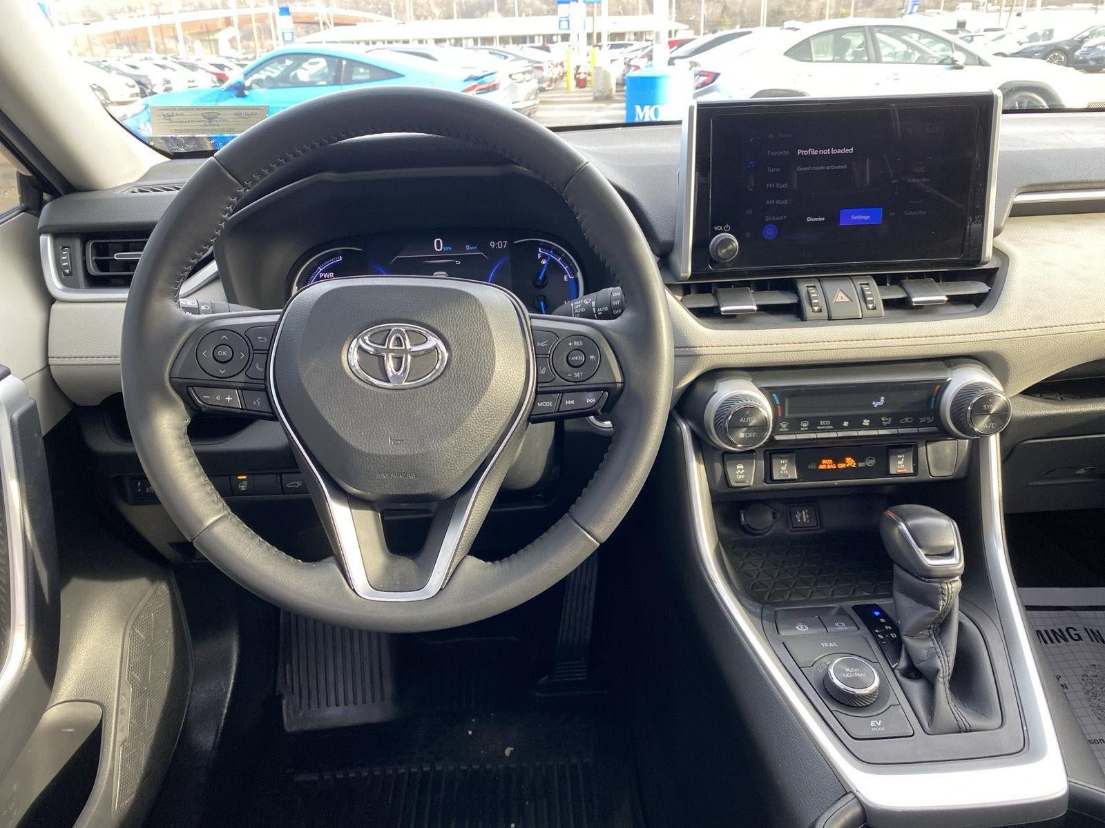 2023 Toyota RAV4 Hybrid XLE Premium