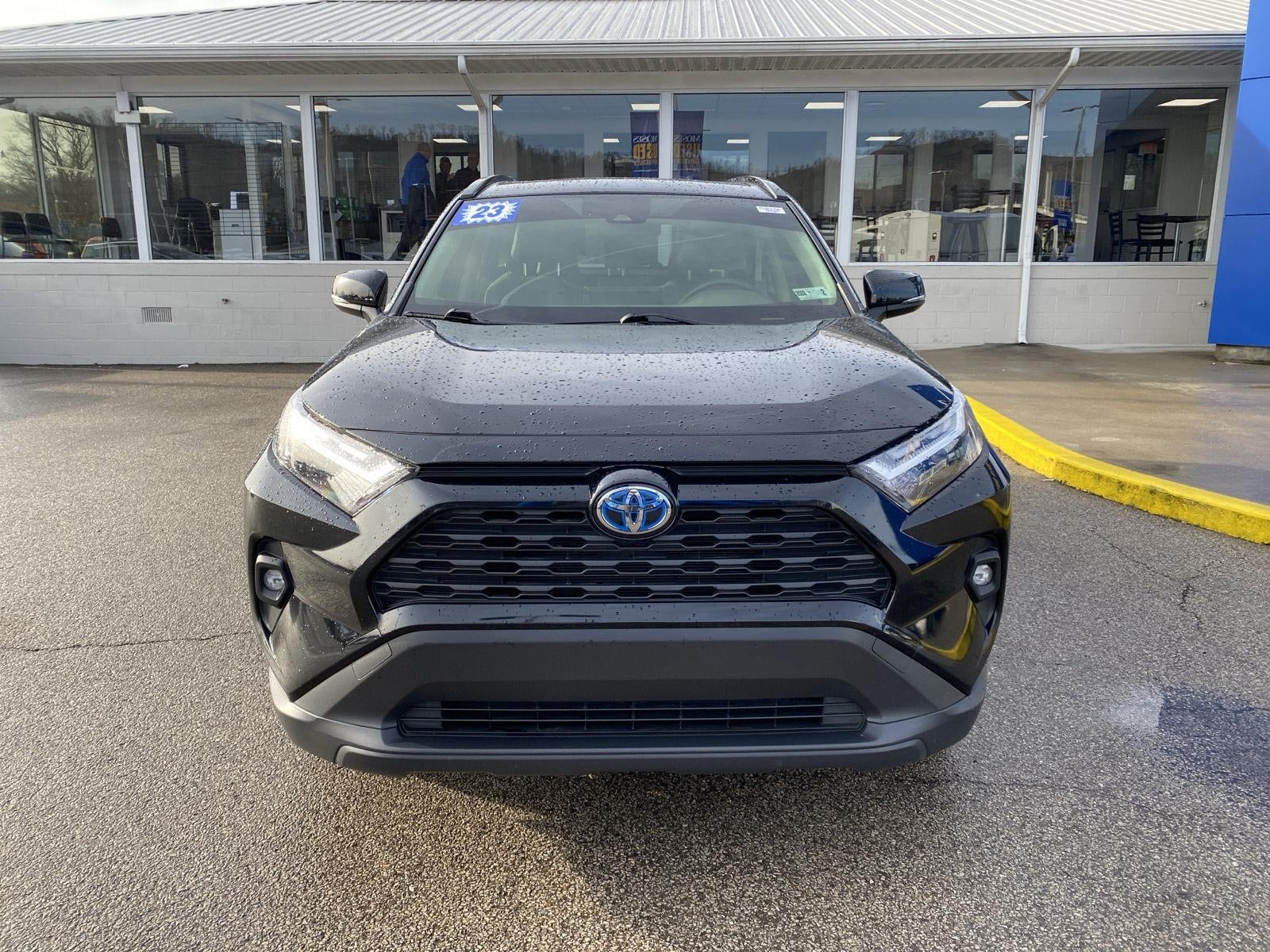 2023 Toyota RAV4 Hybrid XLE Premium