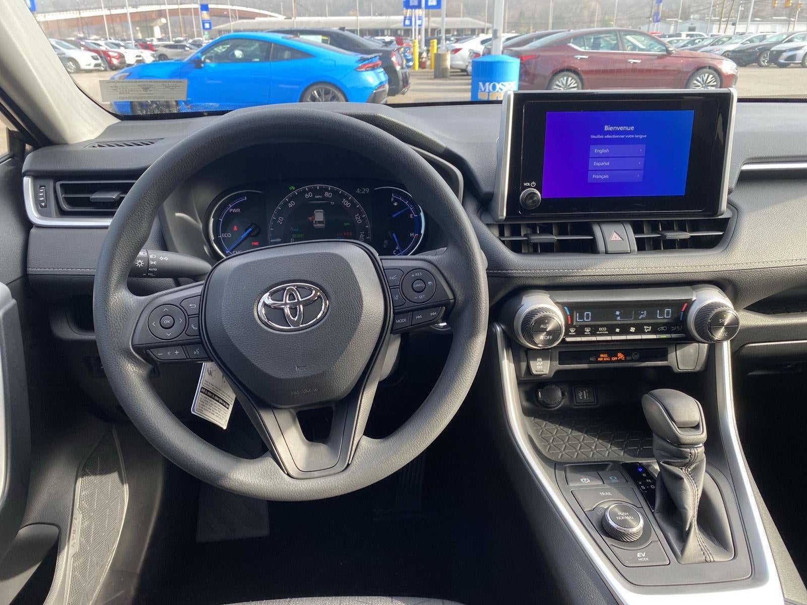 2025 Toyota RAV4 Hybrid XLE