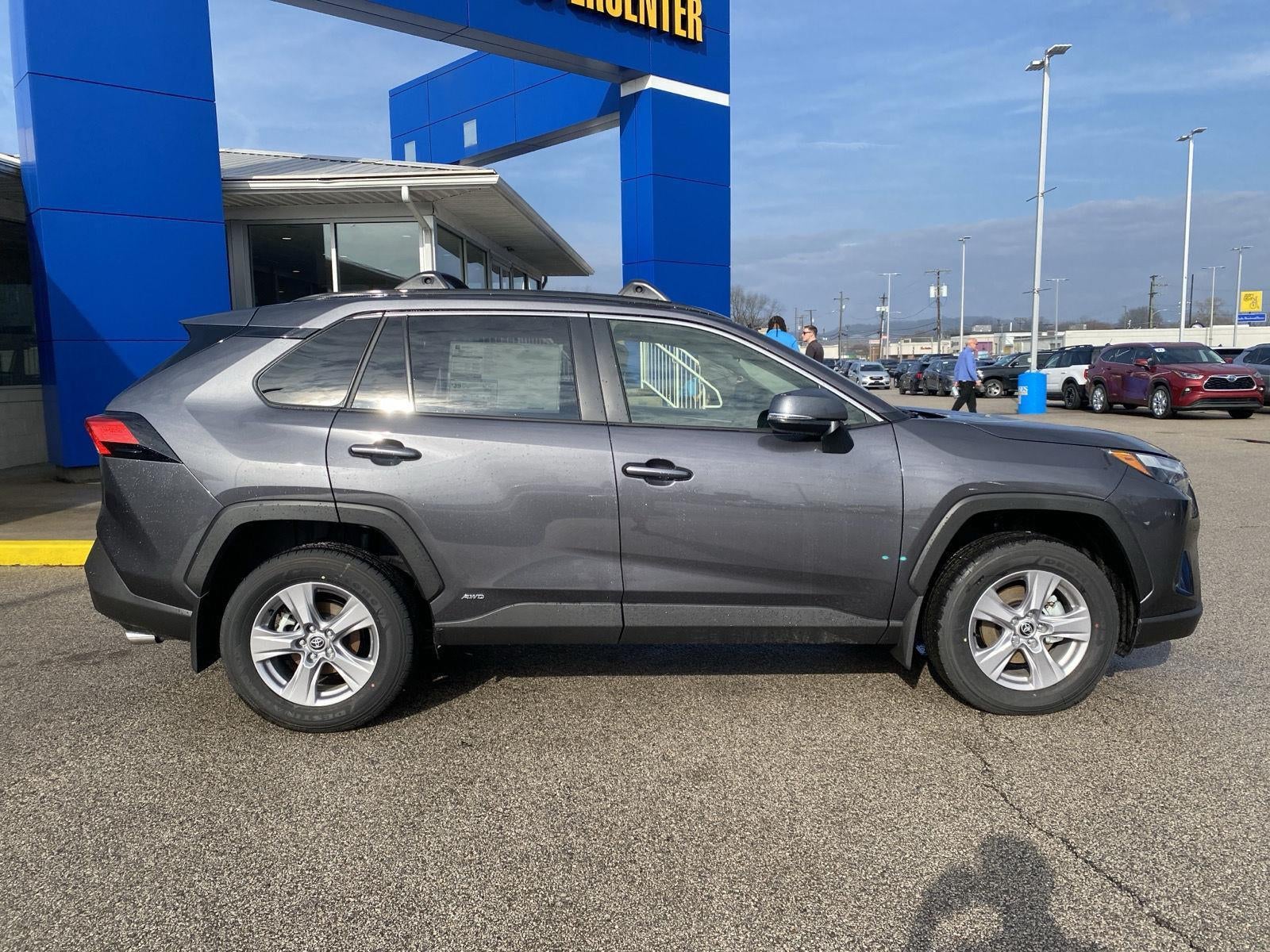 2025 Toyota RAV4 Hybrid XLE