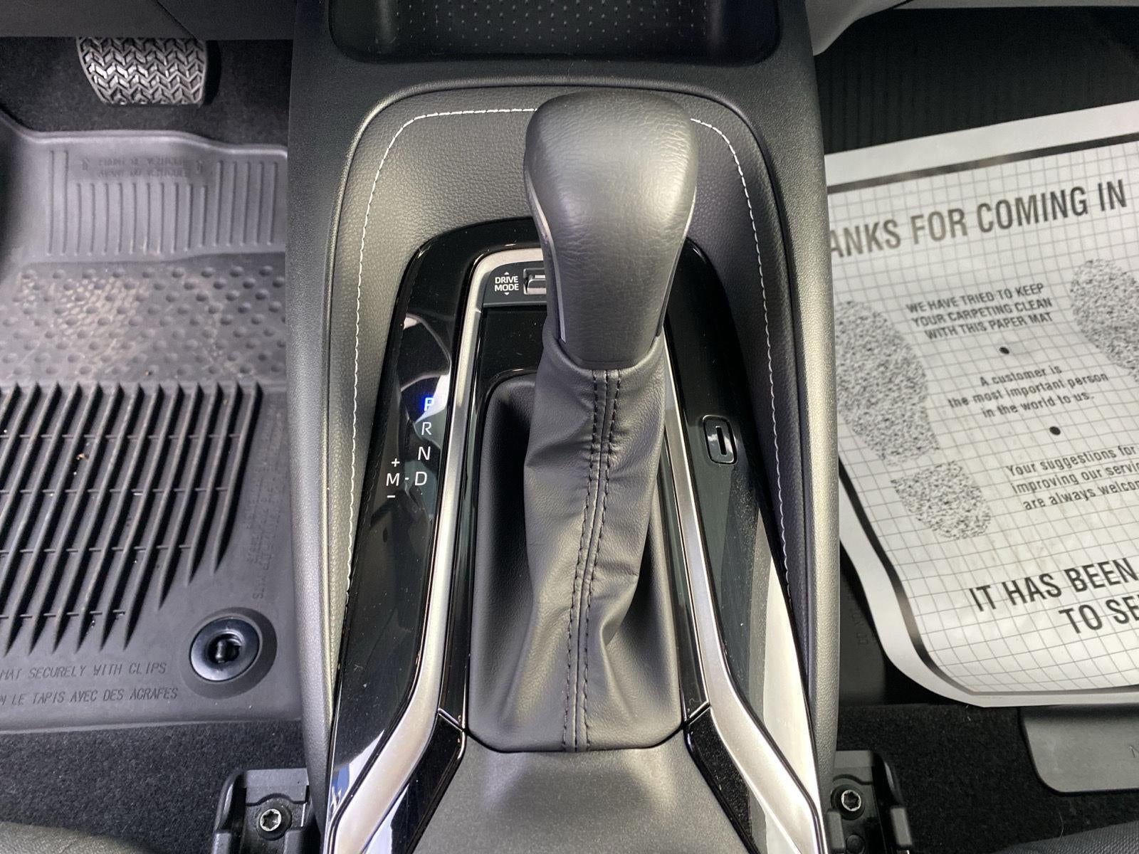 2025 Toyota Corolla Hatchback SE