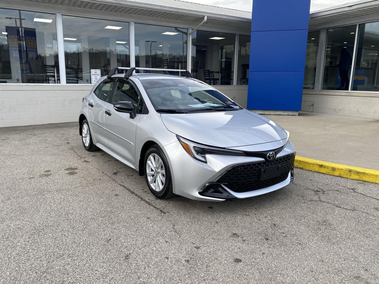 2025 Toyota Corolla Hatchback SE
