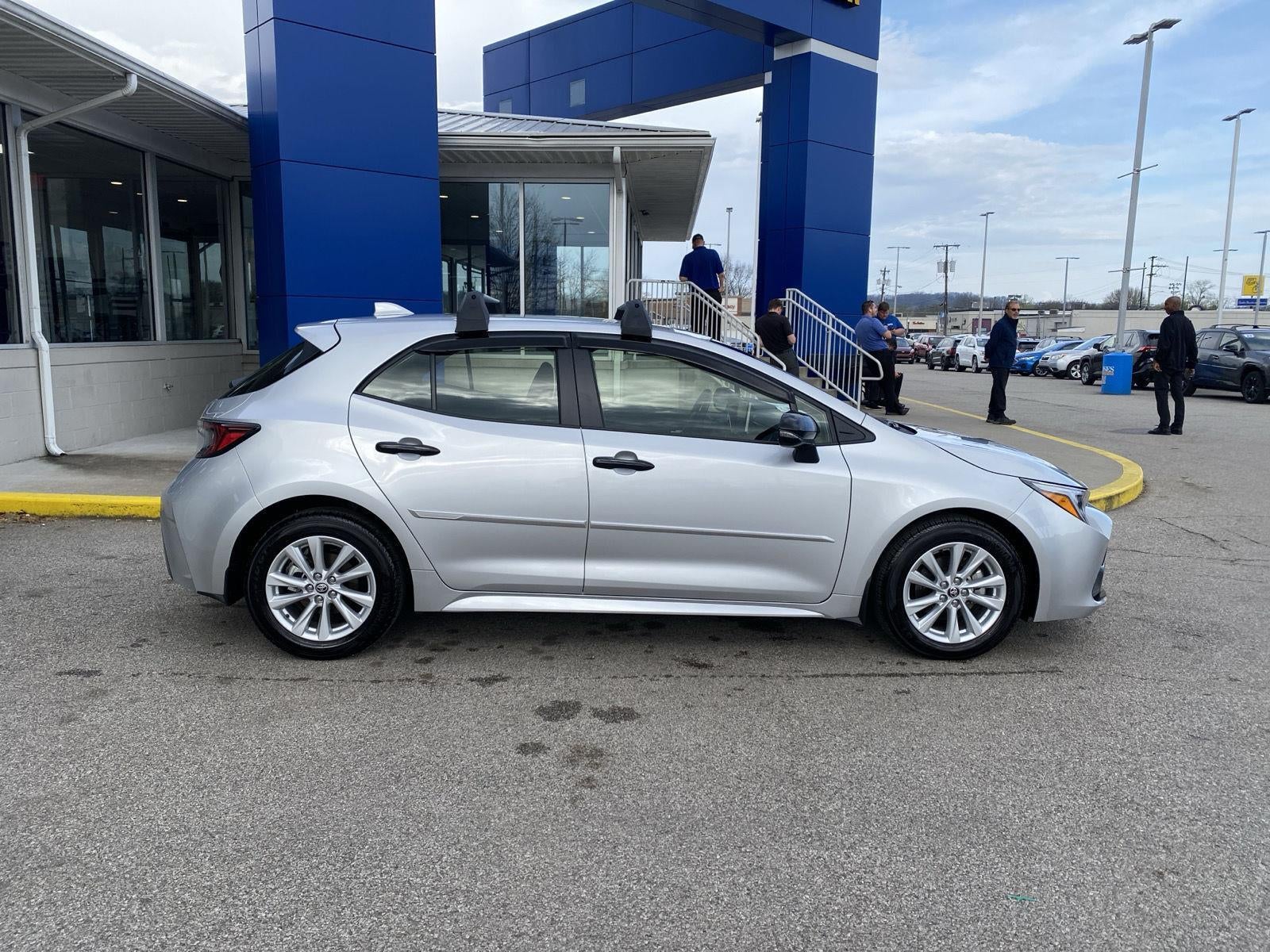 2025 Toyota Corolla Hatchback SE