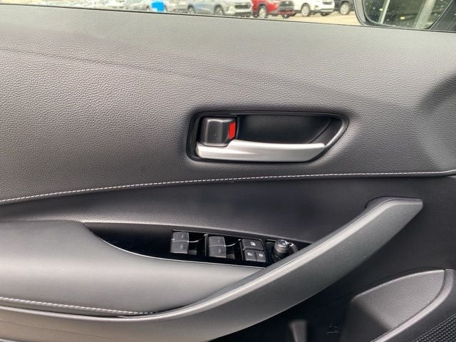 2025 Toyota Corolla Hatchback SE