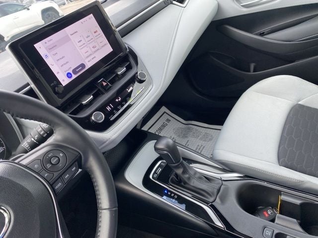 2025 Toyota Corolla Hatchback SE